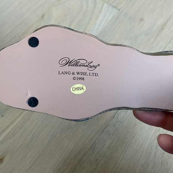 Williamsburg Two Men with Cart - Lang and Wise - Picture 10 of 11